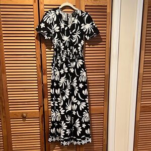 Nicole Miller NY - Floral Black and White Women's Jumpsuit - never worn